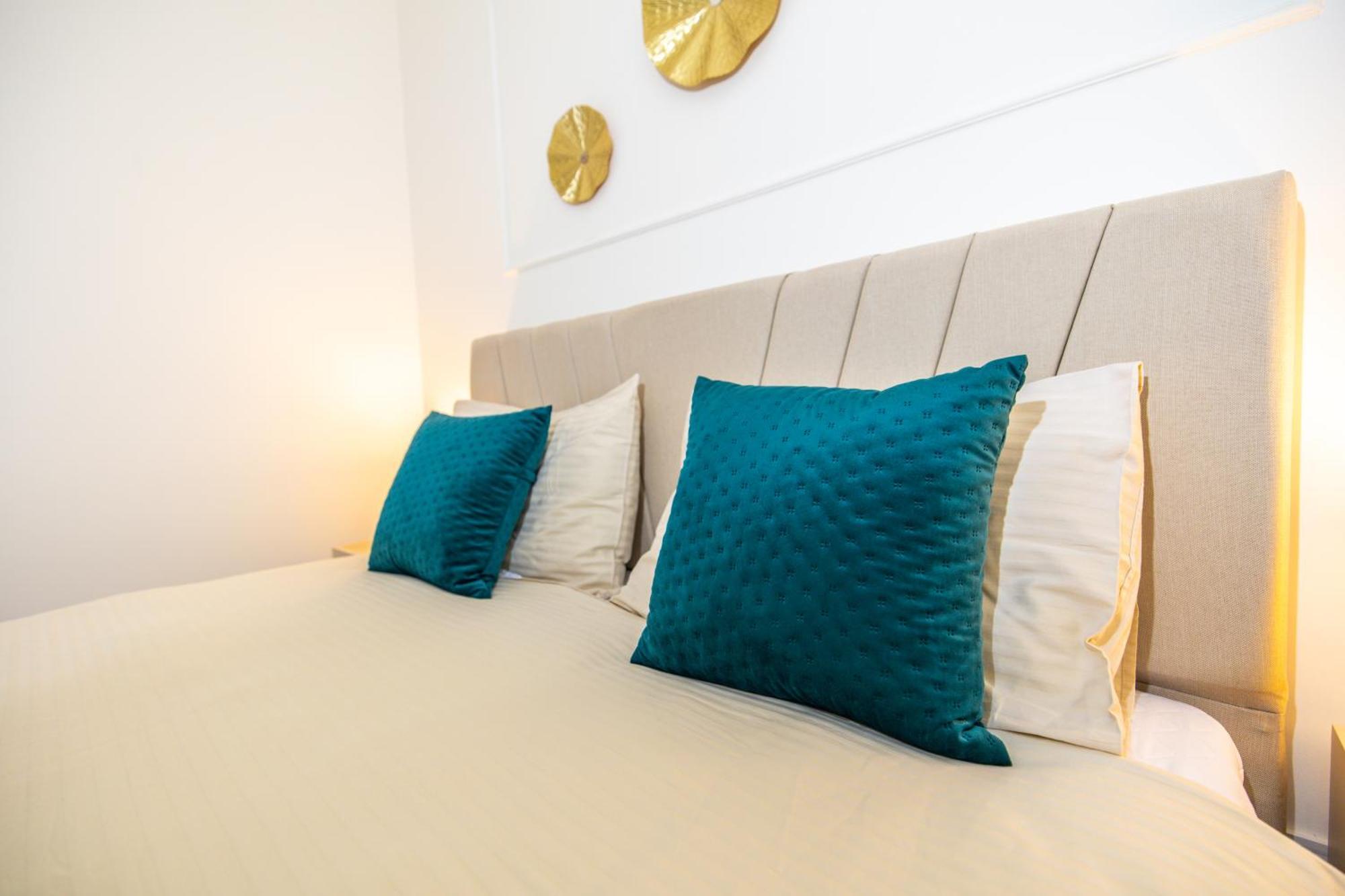Apartments Irena Bečići Luaran gambar