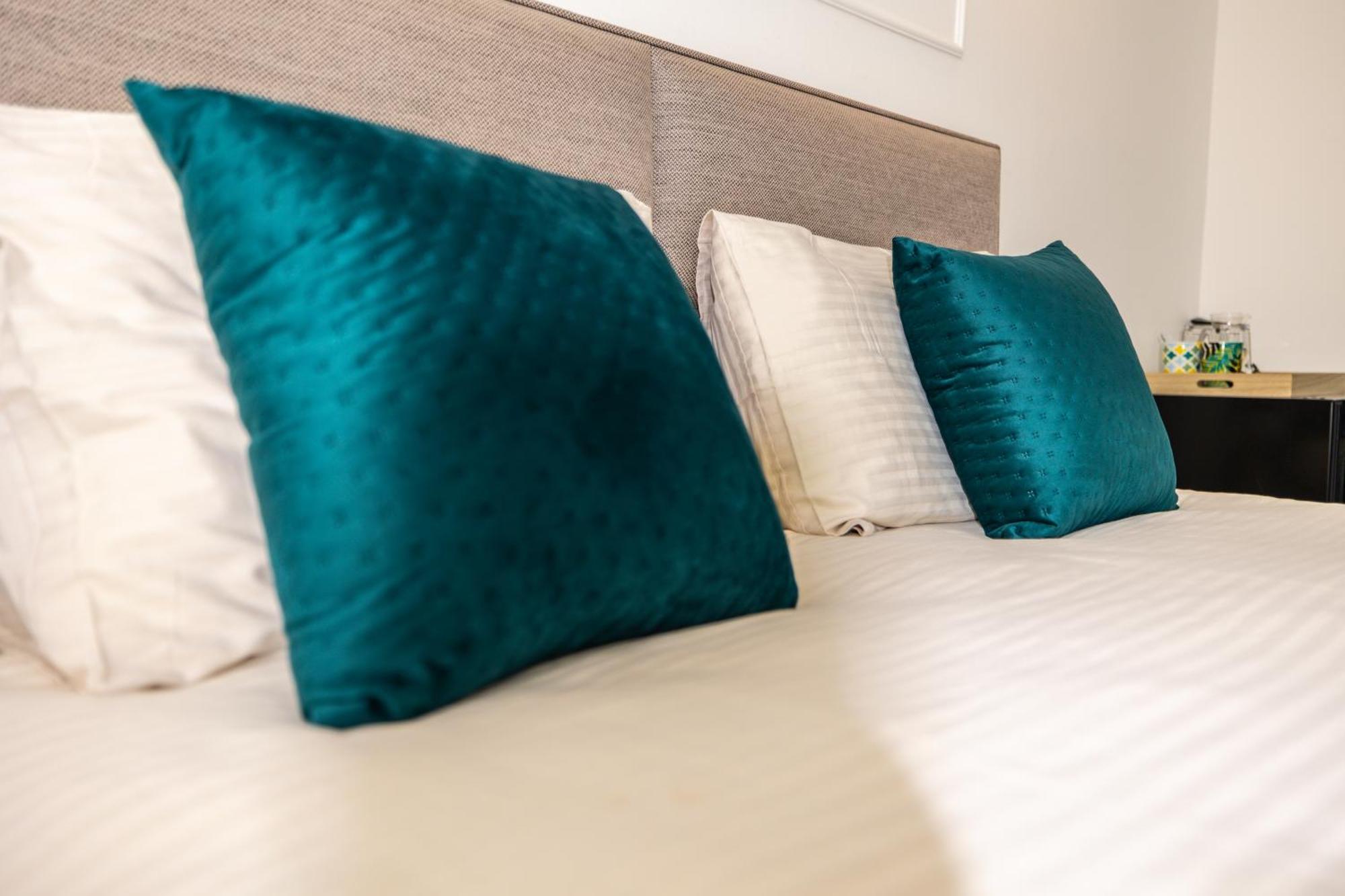 Apartments Irena Bečići Luaran gambar