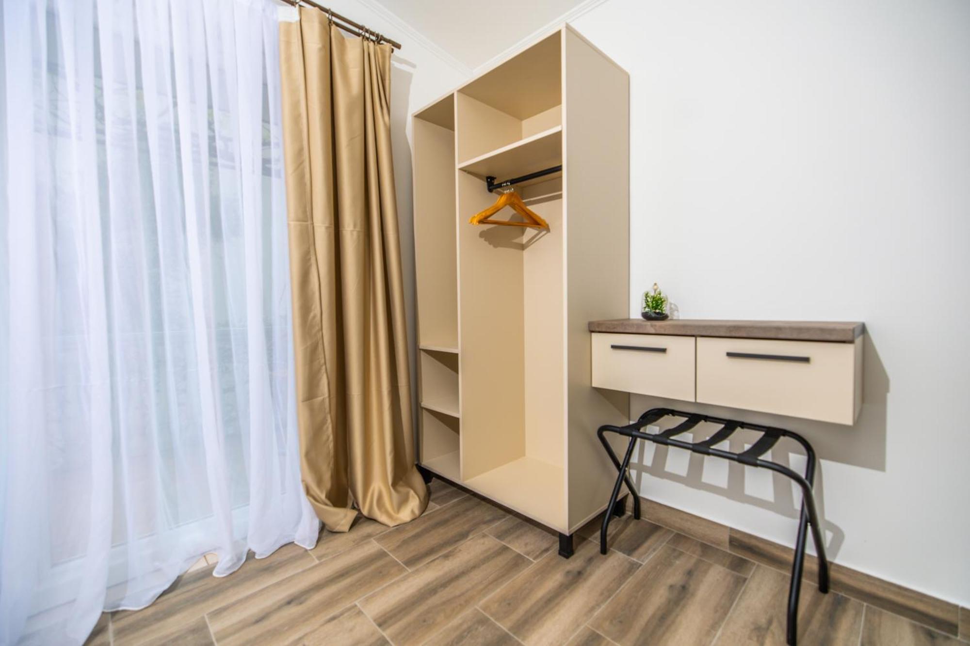 Apartments Irena Bečići Luaran gambar