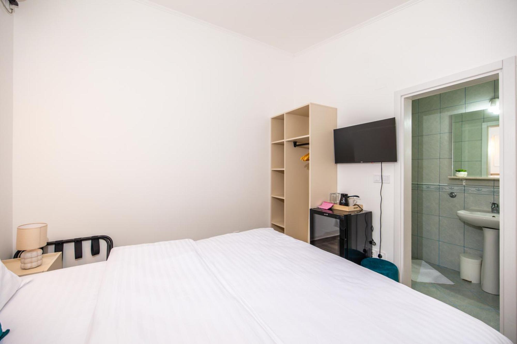 Apartments Irena Bečići Luaran gambar
