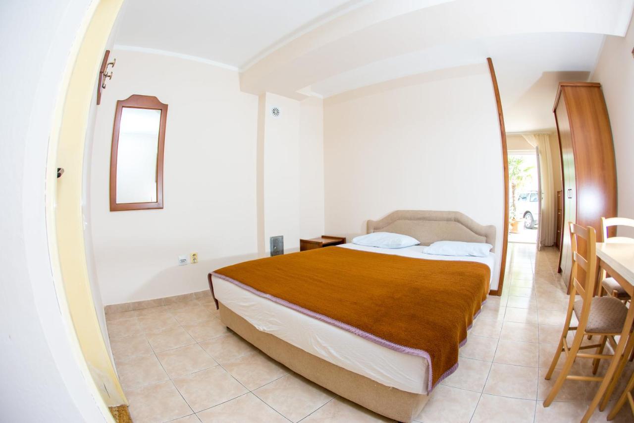 Apartments Irena Bečići Luaran gambar